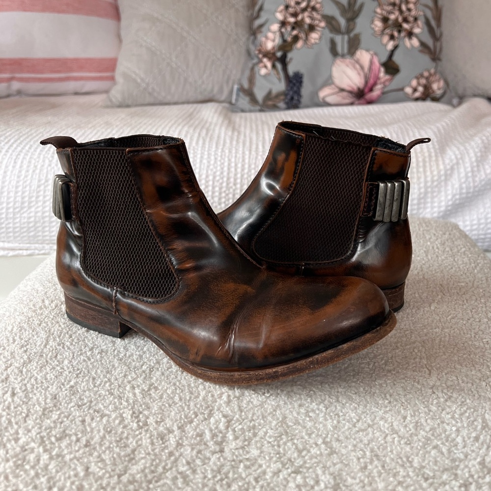 Free People Castillo Chelsea Boots Ankle | Size 37 (6-6.5)